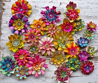 EASY PINECONE FLOWERS -- Bright home decor craft for spring.
